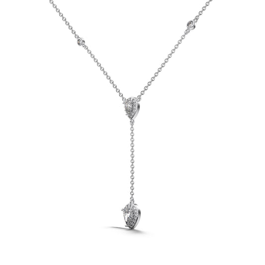 Atractiva Necklace